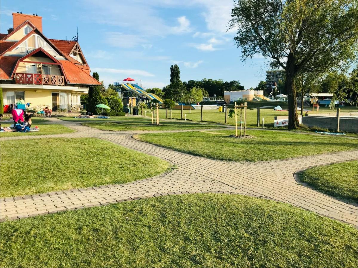 Nyár Apartman - B&B