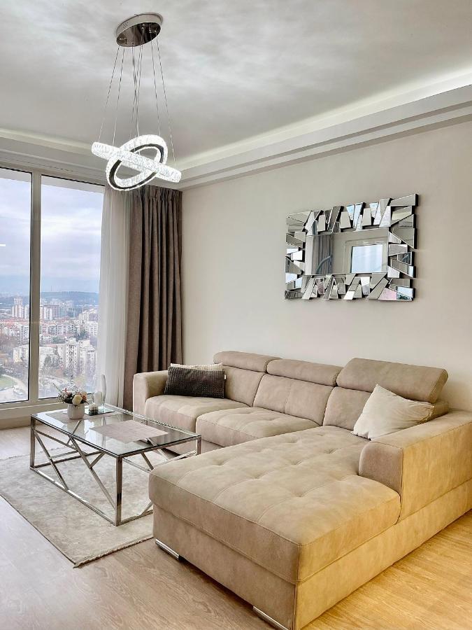 B&B Skopje - Skyline Luxury Apartment - Skopje - Bed and Breakfast Skopje