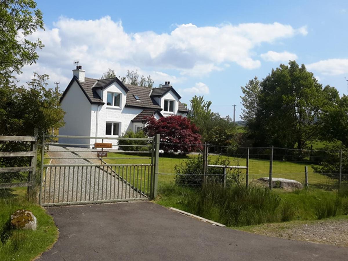 Rowanhill Cottage - B&B Acharacle