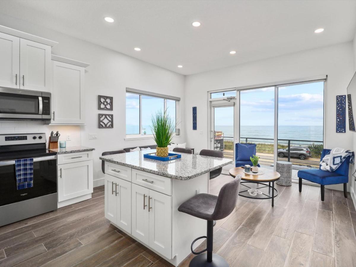 Ocean Front Flagler Beach Sleeps 5 people - B&B