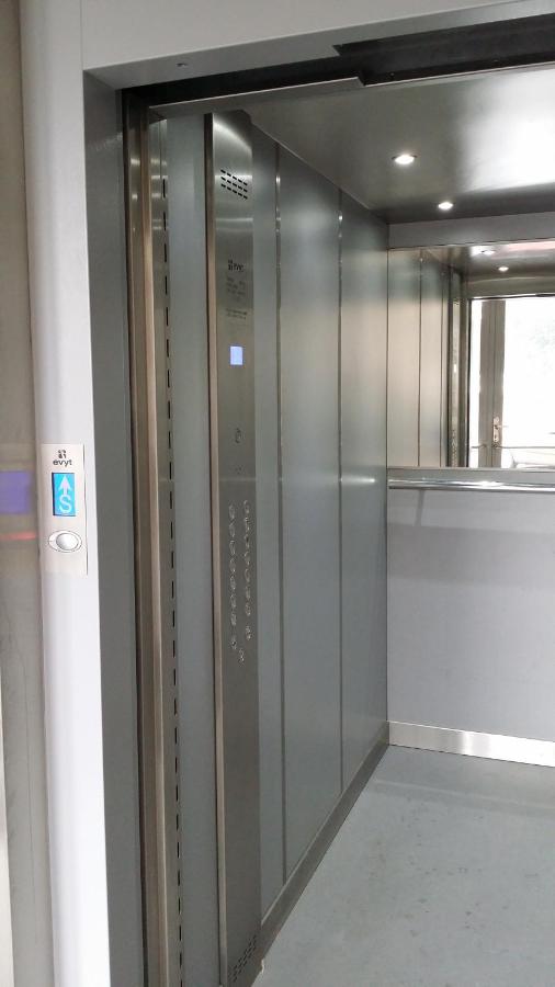 Veles Apartment - Ferienwohnung Prag