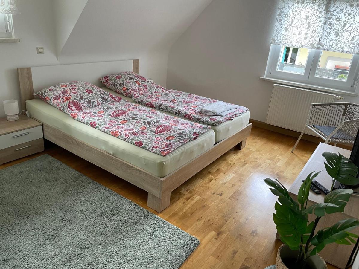 Ferienwohnung Emily - B&B Friesenheim