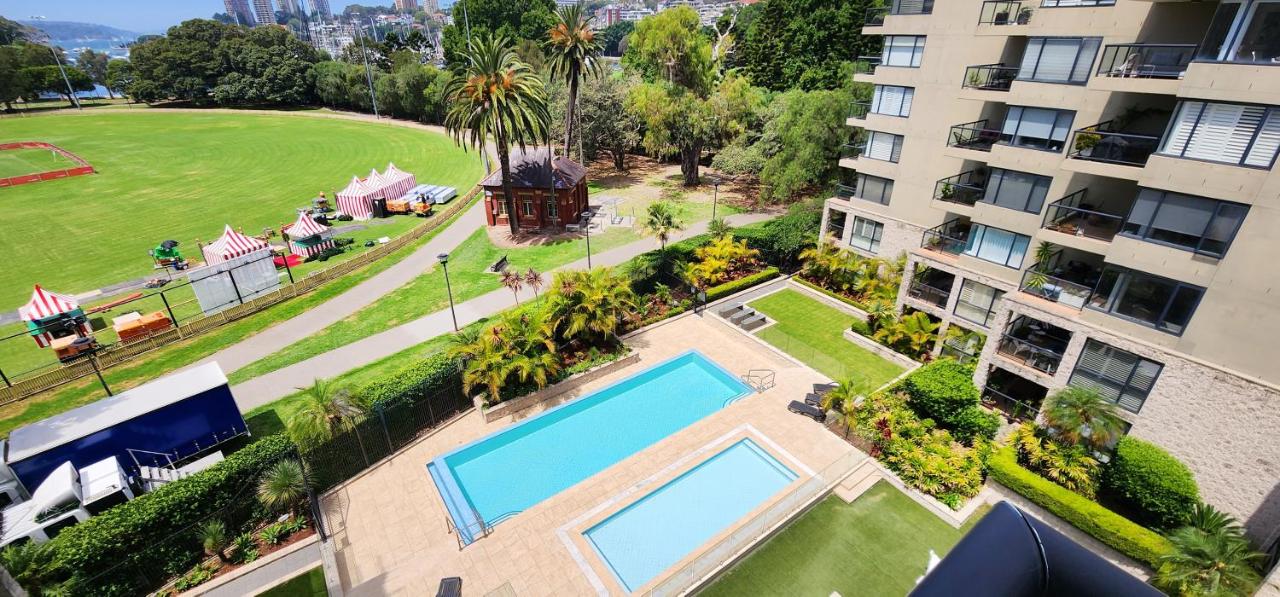 Modern Resort Style Living - Inner City - B&B Sydney