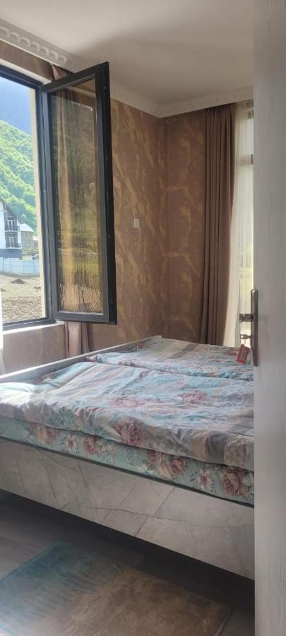 Twin Room with Mountain View