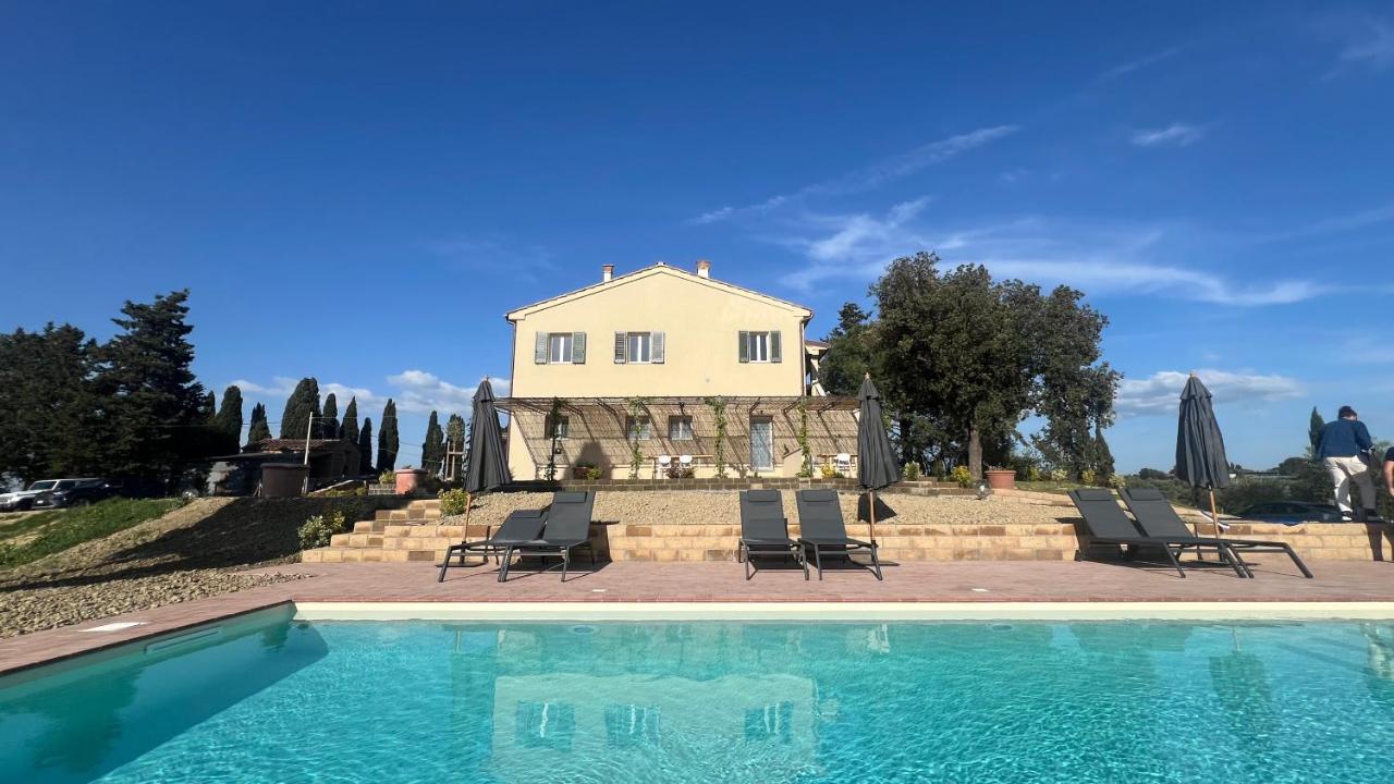 Podere Cornacchino - Bed and Breakfast
