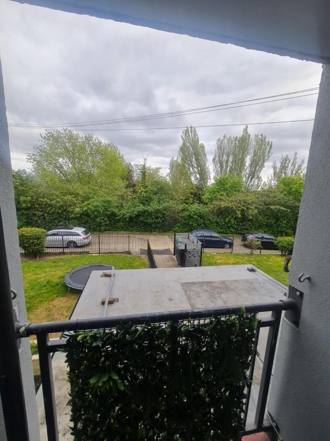 2 bedroom entire flat 2 minutes from underground - B&B