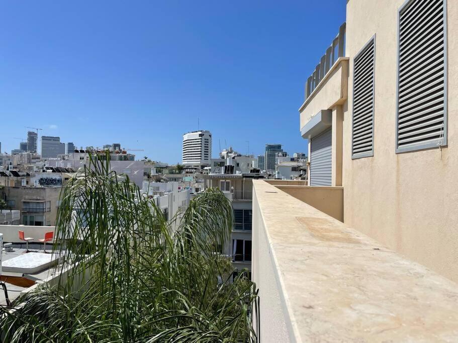 Two Bedrooms Duplex Apartment l Bugrashov Street l by Bookiz - B&B