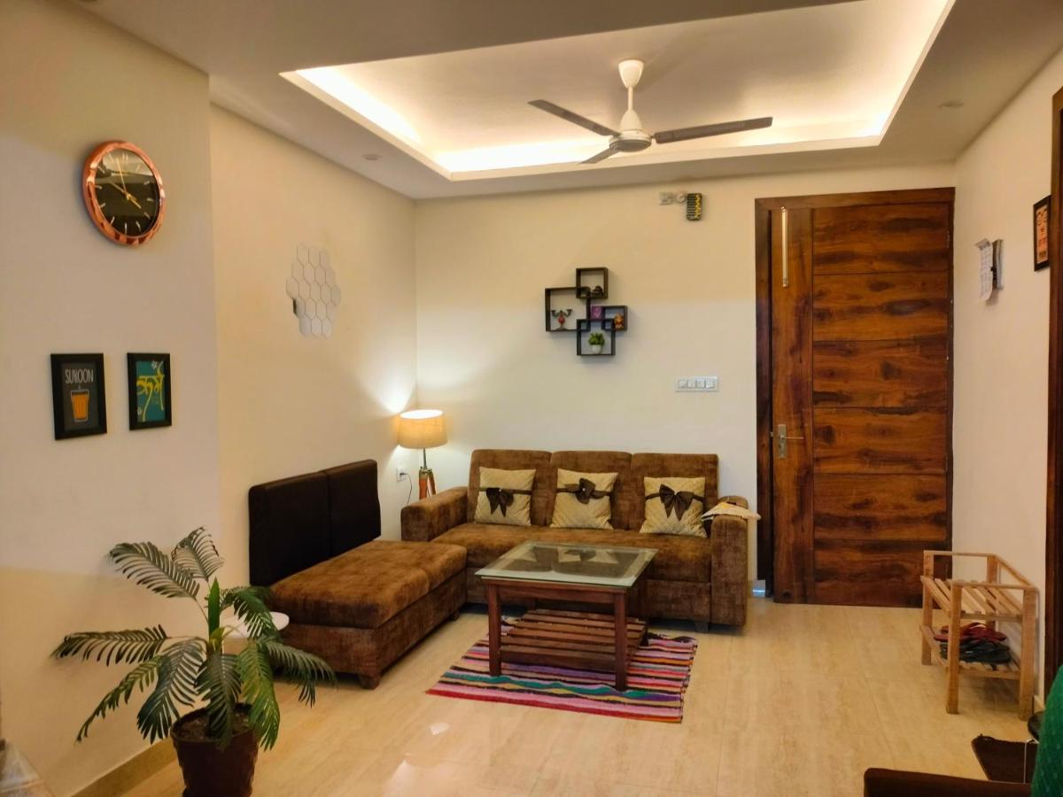 B&B Rishikesh - Blue Heart Home 1 BHK - Spacious Flat in Tapovan - Bed and Breakfast Rishikesh