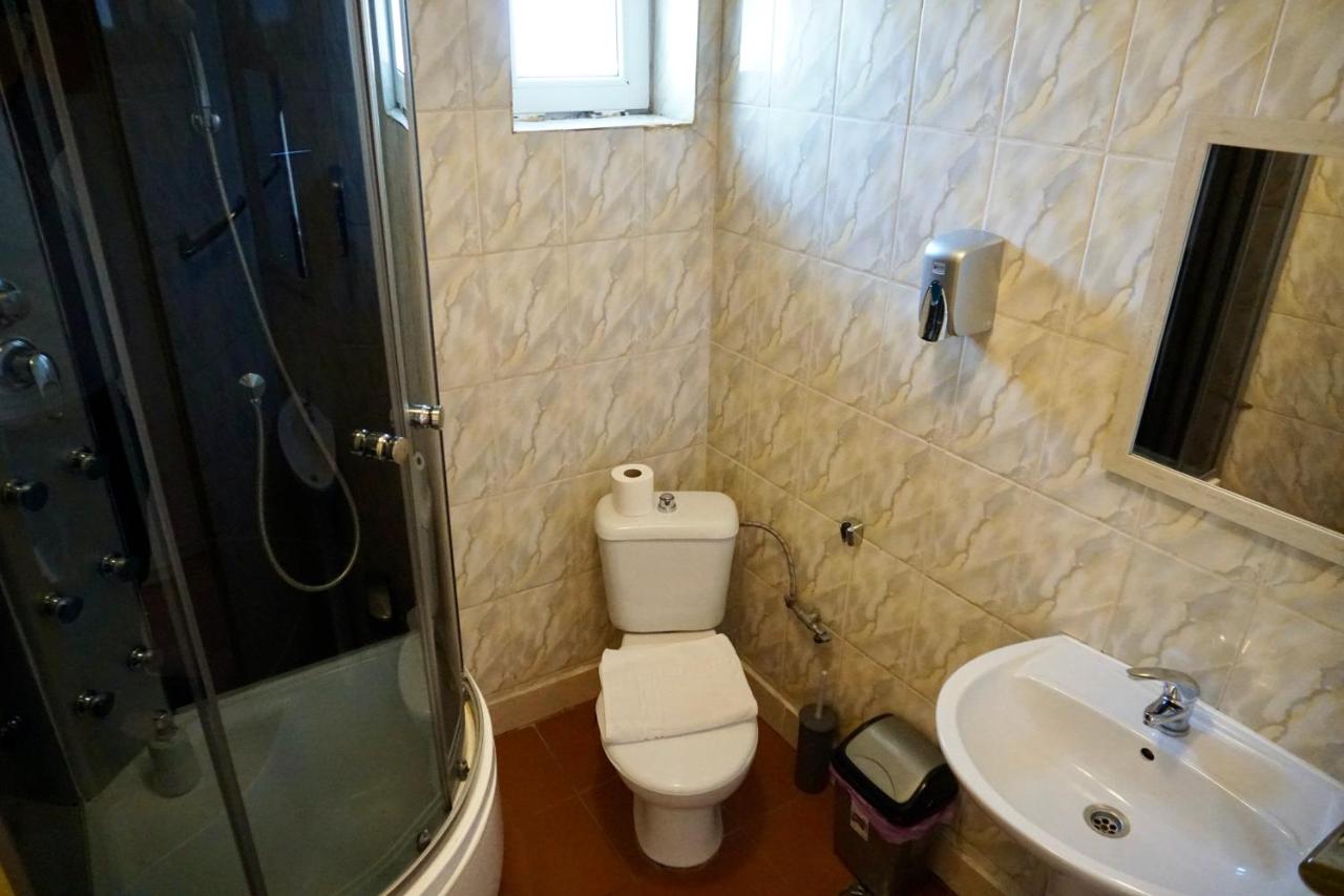 Tweepersoonskamer met 2 Aparte Bedden