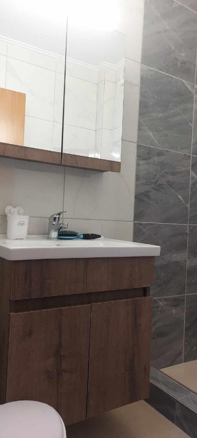 Monda Apartment - B&B Piraeus