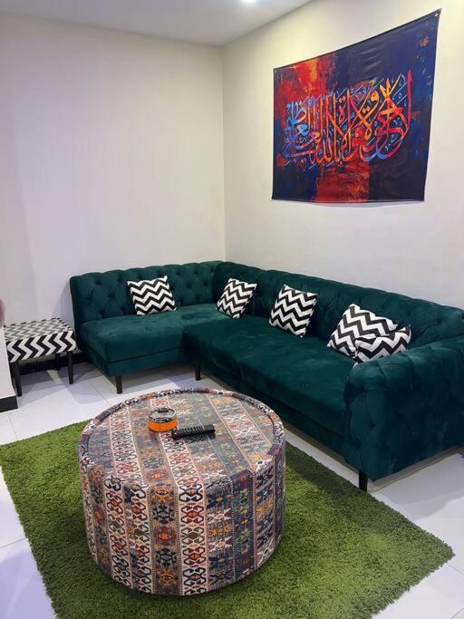 B&B Rawalpindi - Premium 1 Bed Apartment With Mall Access, Central Rwp - Bed and Breakfast Rawalpindi