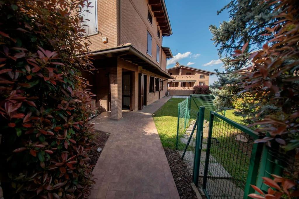 Jacuzzi Apartment in Italian Villa, Wi-Fi & Garden Sassuolo - Maranello - B&B Casalgrande