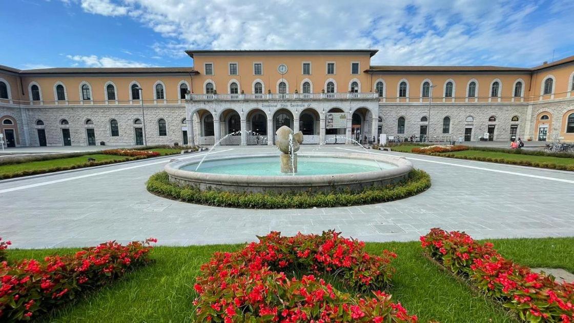 CAPOSTAZIONE22 - B&B Pisa