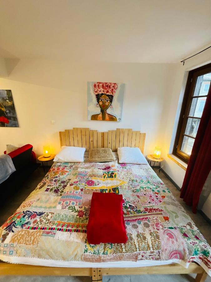 B&B Mirepoix - No 25 superbe apartment plein centre calme ,Netflix - Bed and Breakfast Mirepoix