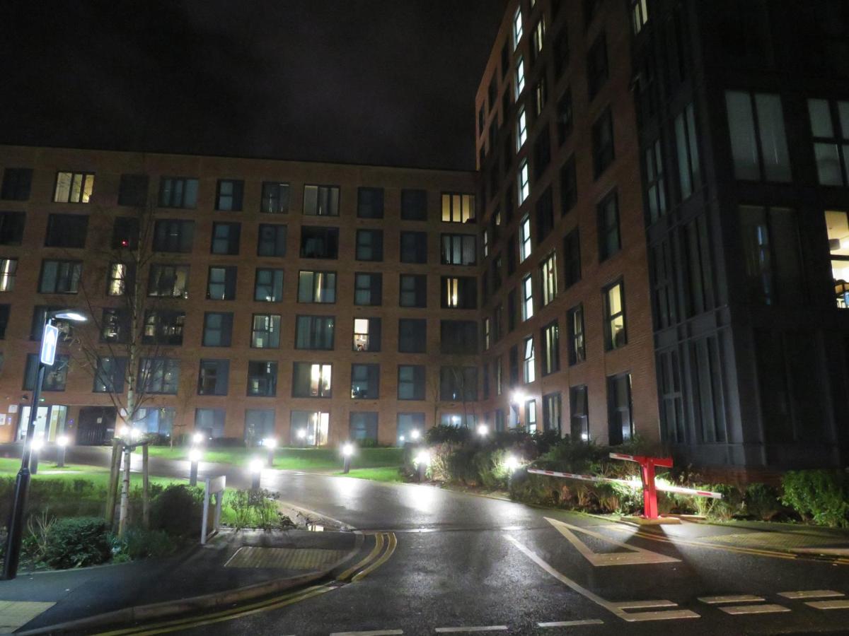 Stylish 2BR Apartment, Central Birmingham, Sleeps 6, Wi-Fi & Netflix - B&B Birmingham