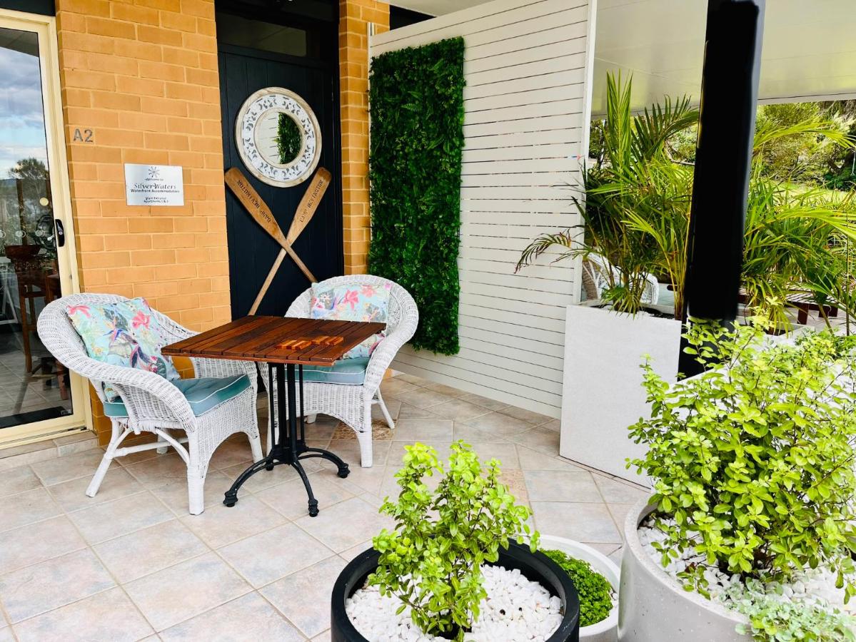 SilverWaters Waterfront Accommodation Lake Macquarie - B&B