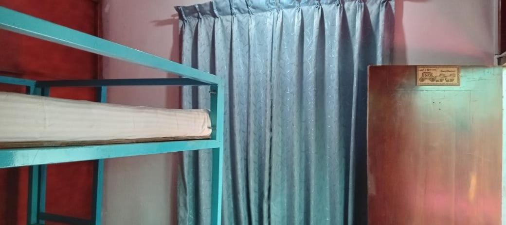 Mixed Dormitory Room