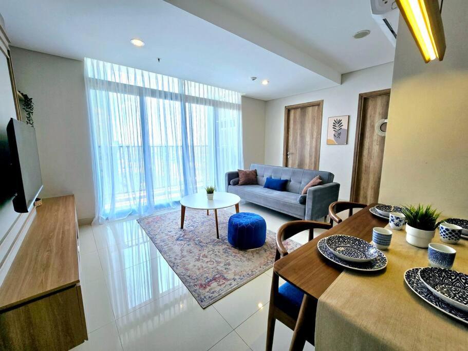 Apt Pejaten Park Residence 2 BR Alistan with Pool, Washer and Netflix - B&B