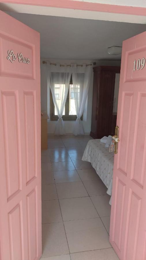 Standard Double Room with Shared Bathroom