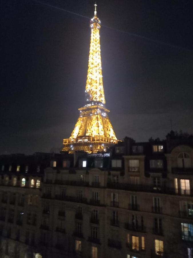 Magnifique appartement 80 m2 face Tour Eiffel - B&B