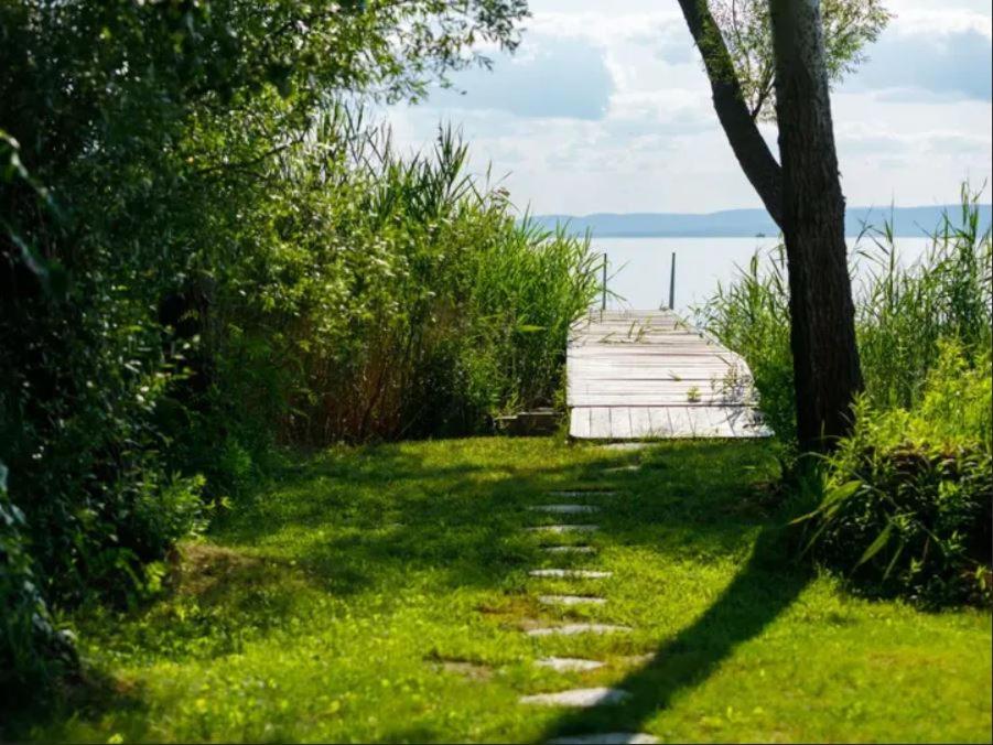 B&B Balatonakarattya - Green Lake House - Private beach at Balaton - Bed and Breakfast Balatonakarattya