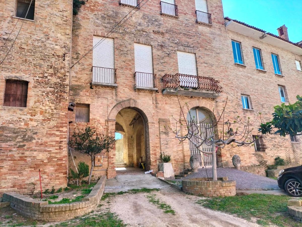 Al Castello House by Holiday World - B&B