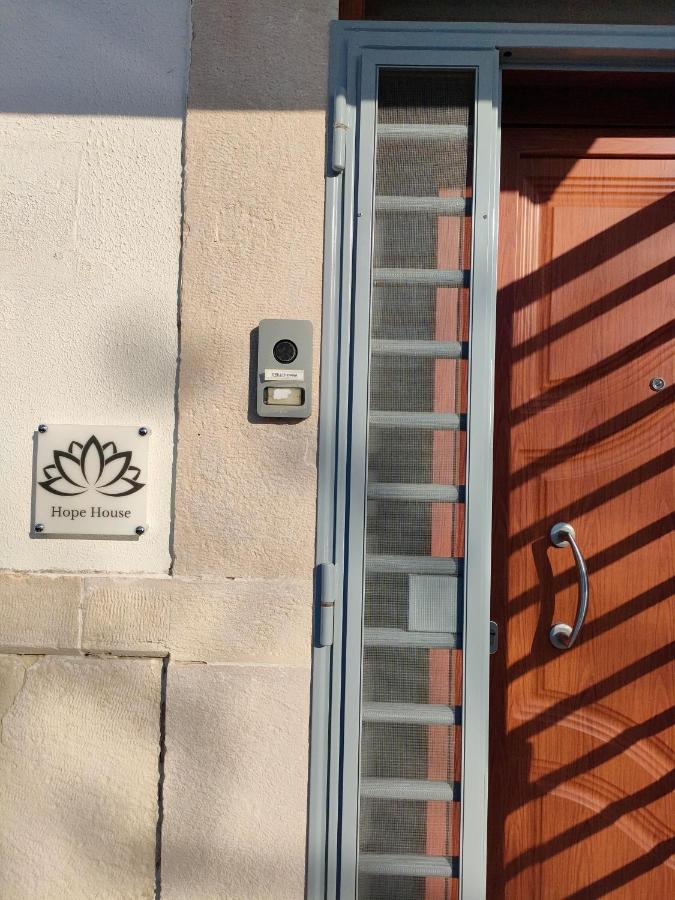Hope House - Bed and Breakfast Bari