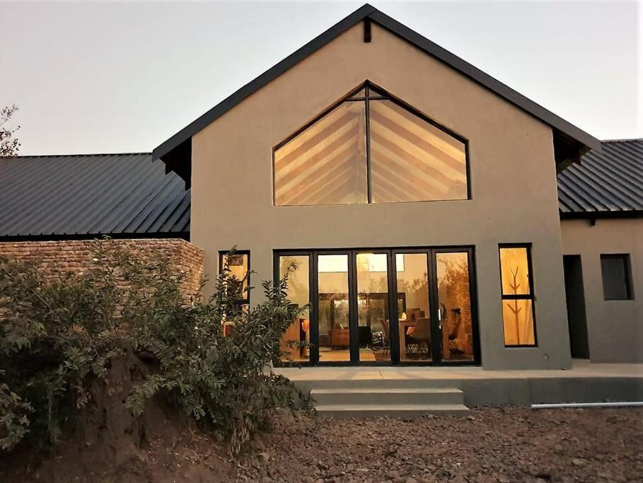 Ebony House - Kruger National Park - B&B Hectorspruit