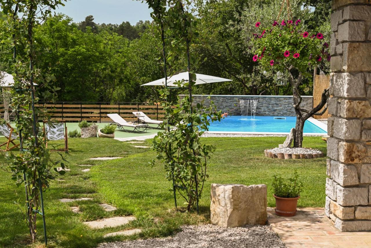 B&B Buzet - Boutique Villa Pucinum - Bed and Breakfast Buzet