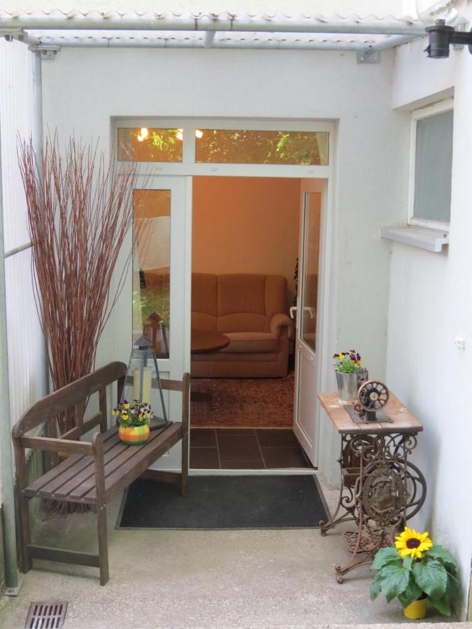 Ferienwohnung am Barbarossasee - B&B