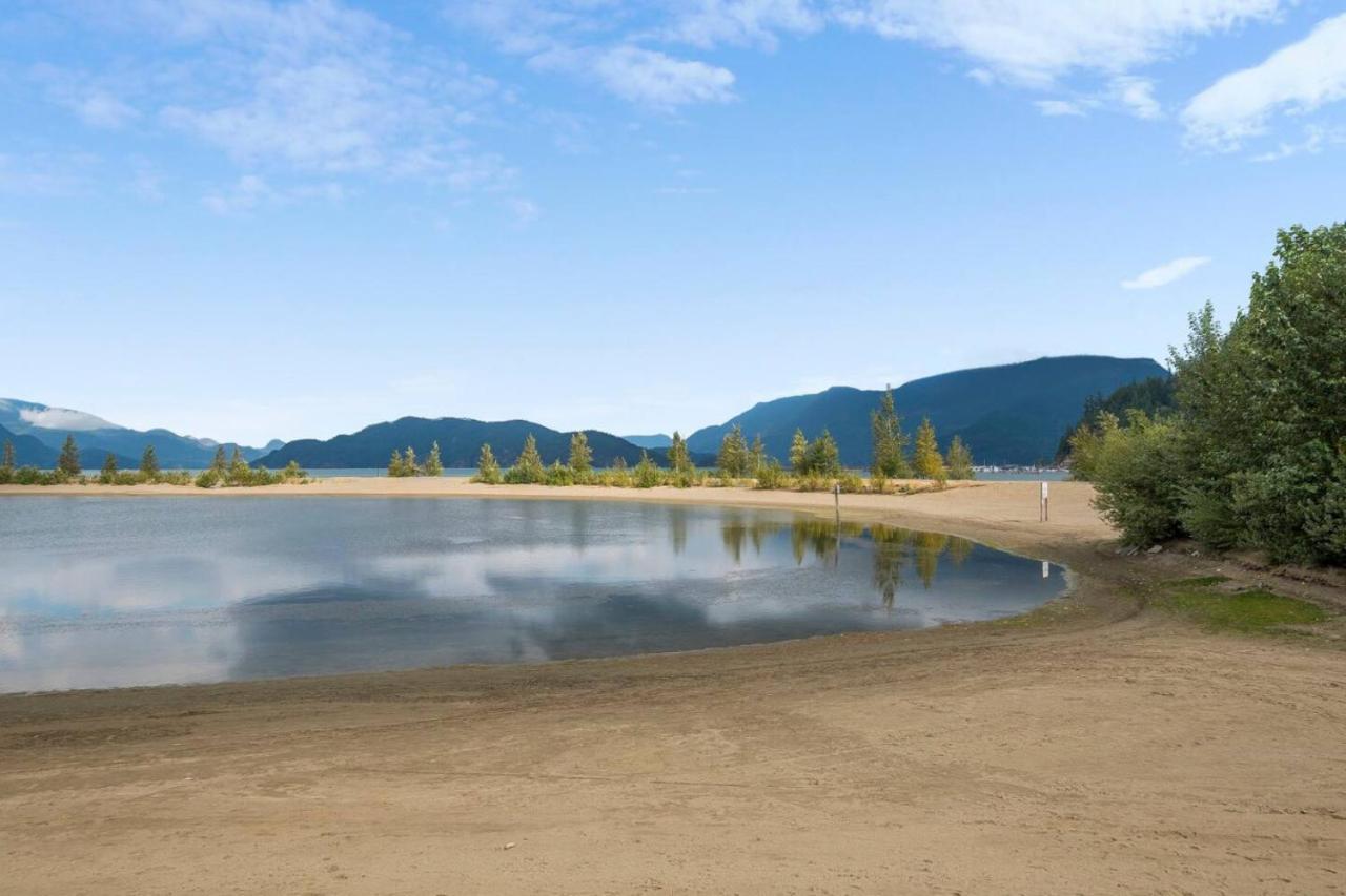 New 1 Bed Condo with Mtn Views - B&B Harrison Hot Springs