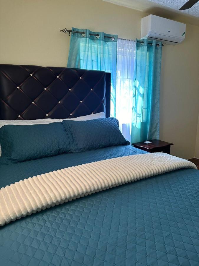 B&B Portmore - JOY AMBIANCE - Bed and Breakfast Portmore