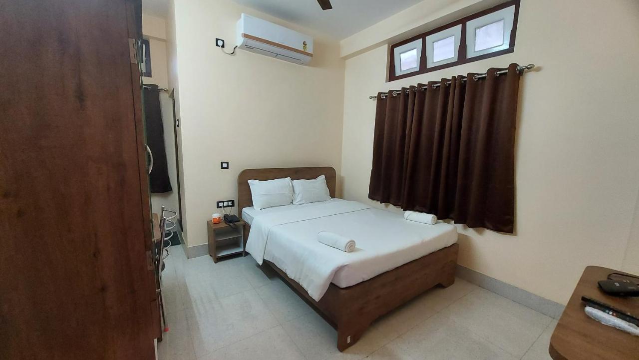 B&B Gauhati - Hotel Hari Gayatri Regent - Bed and Breakfast Gauhati