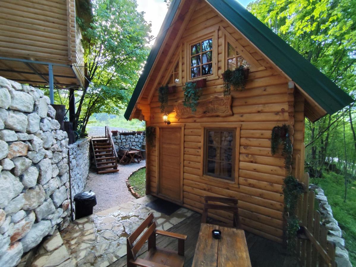 B&B Cetinje - Brvnara Fairy Tale - Bed and Breakfast Cetinje