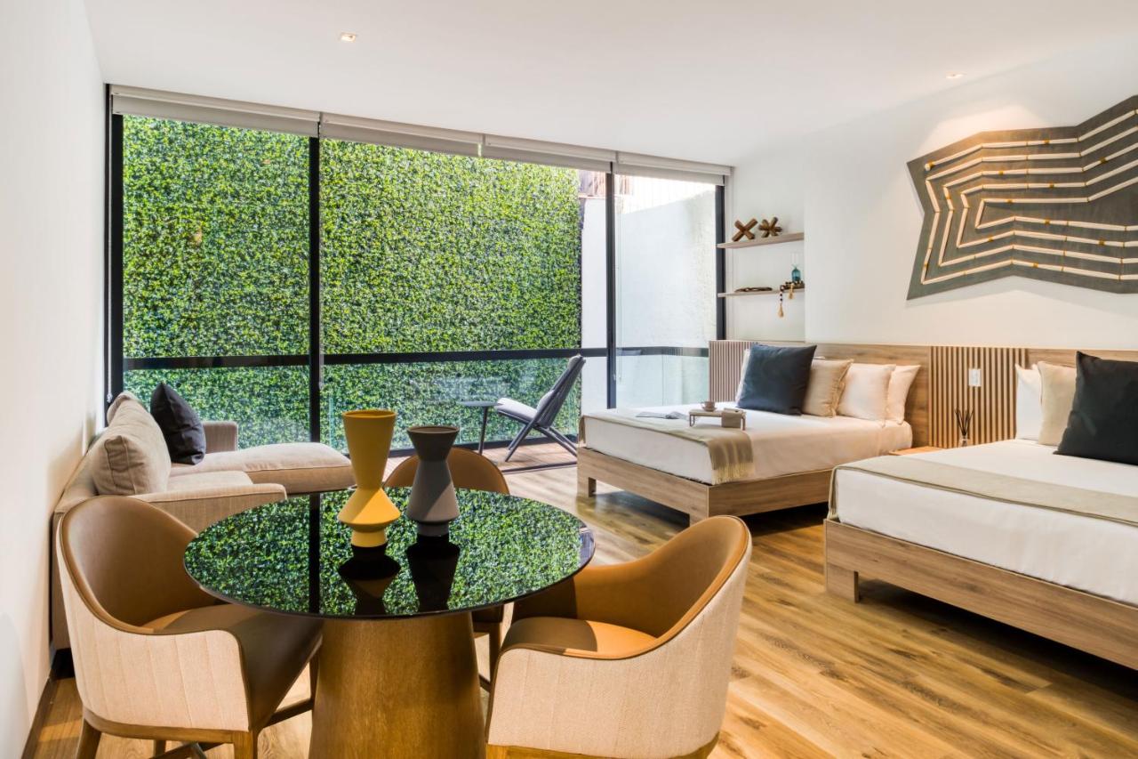 Estudio Deluxe con balcón privado