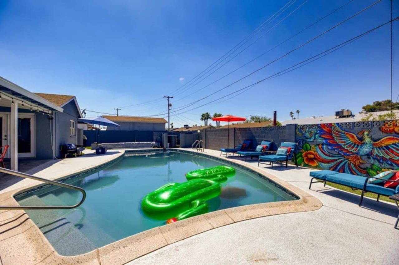 Old Town, Single story with Pool,Bunk Beds, and Games - Bed and Breakfast