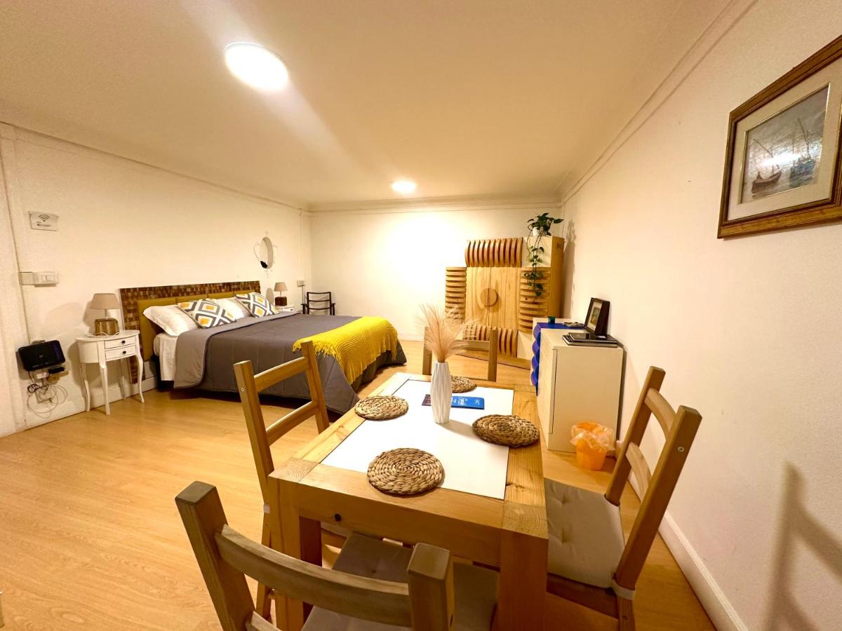 Casa Laura 216 Plebiscito - B&B Napoli