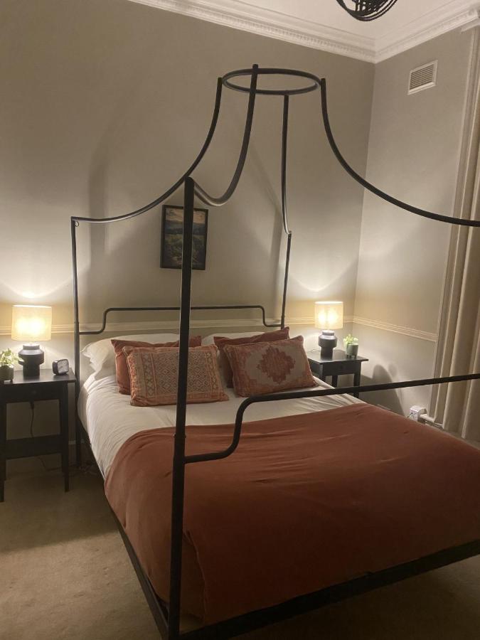 The Beeches - Chatsworth Apartment No 2 - Sleeps 4 - B&B