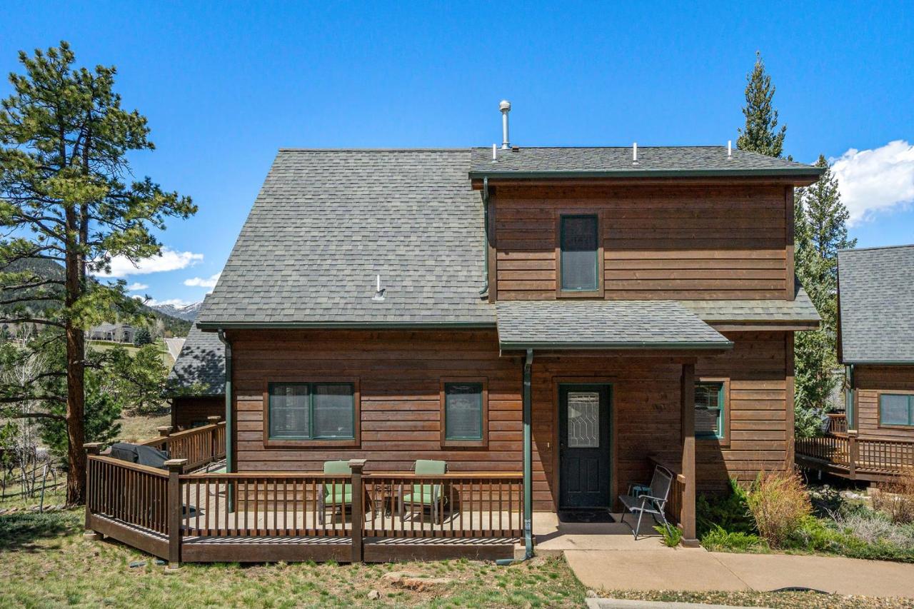 Solitude Bobcat #4 -- Estes Park -- Mountain Cabin Condo with Fireplace cabin - B&B Estes Park