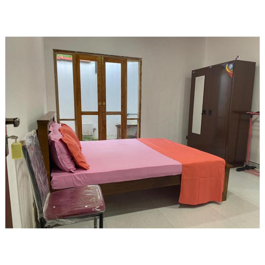 The Yellow - Ferienwohnung Talpe