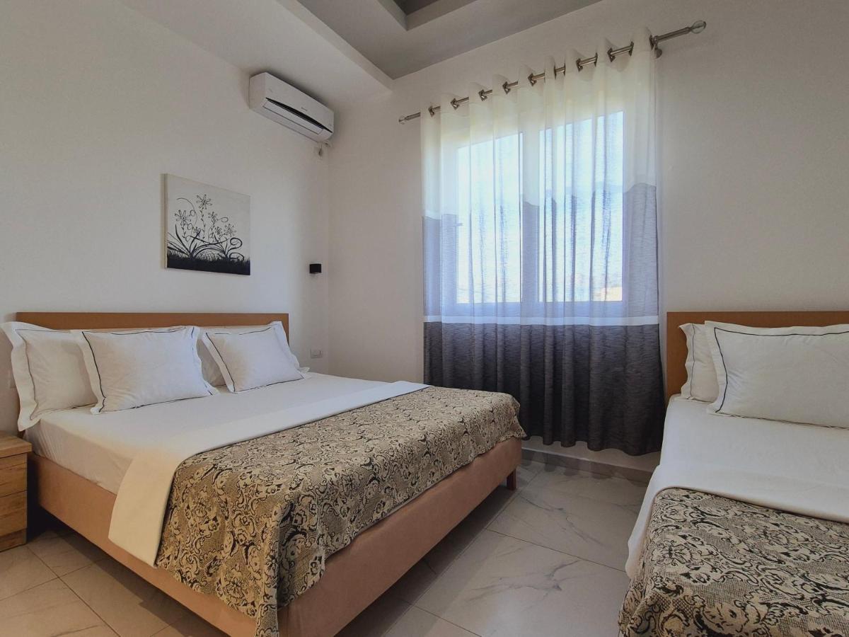Triple Room with Garden View