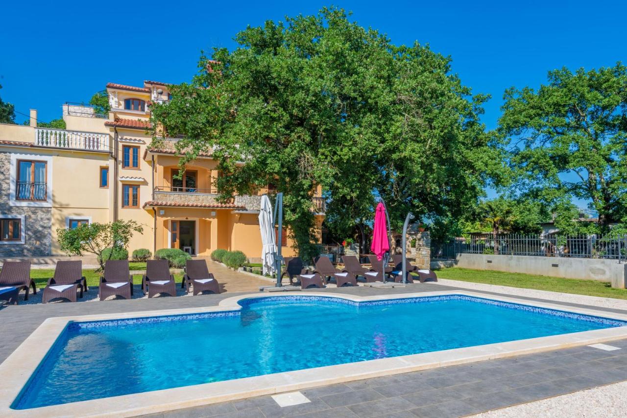 Villa Tupljak, luxury and comfort in a hidden summer hideout - Ferienwohnung Gromnik
