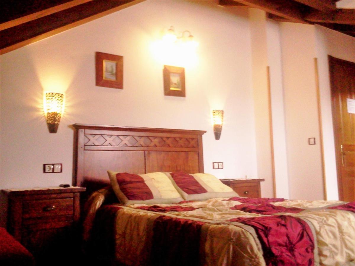 Habitación Doble con vistas a la montaña