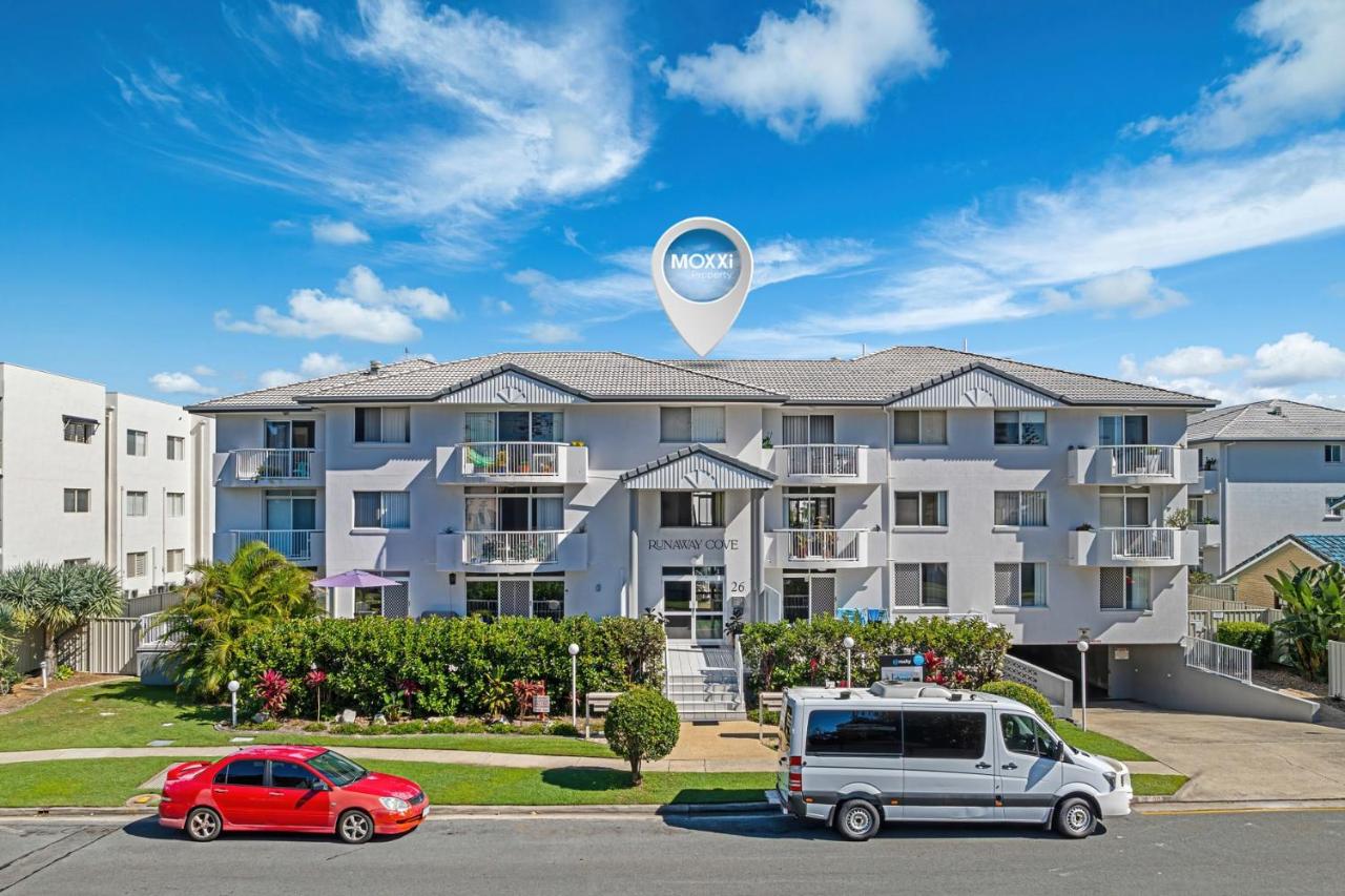 Relaxation Awaits at Biggera Waters - Bed and Breakfast Gold Coast