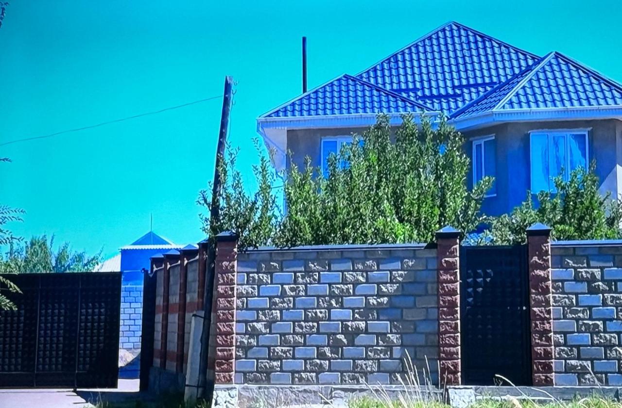 Guest House Umar - B&B Kochkor