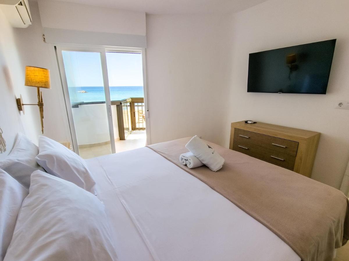 Apartamento de 1 dormitorio con balcón y vistas al mar