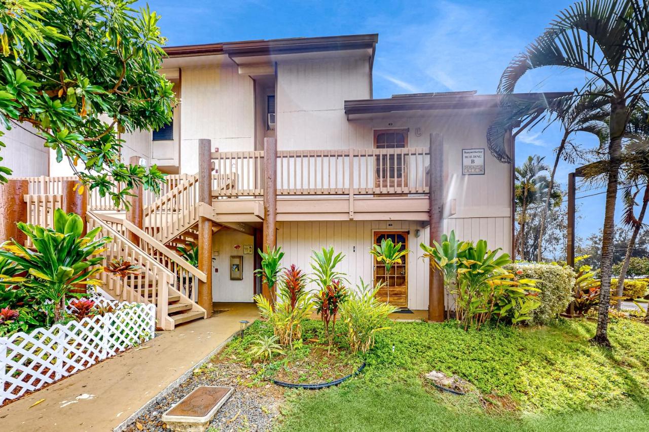 Banyan Harbor B18 - Bed and Breakfast Lihue
