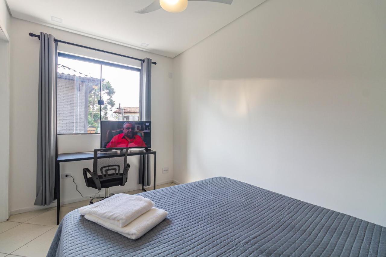 Deluxe One-Bedroom Apartment