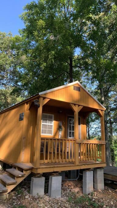 Valley View Cabin - Buffalo Point - B&B