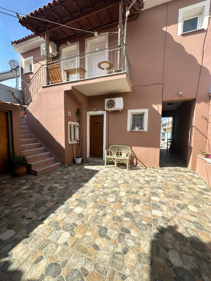 Nikos Holidays Apartment 2 - B&B